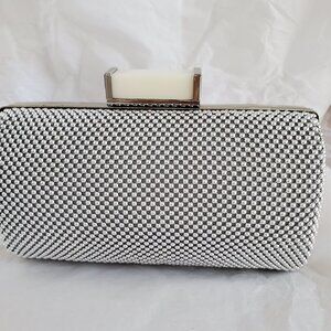 Jessica McClintock Platinum Elegant Silver Mesh Clutch/Shoulder Purse/